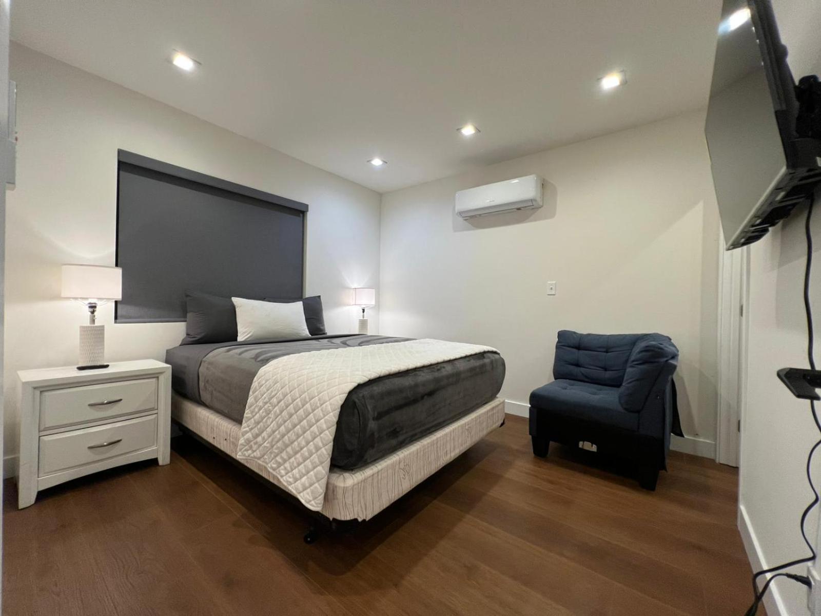 Newly Built Three Bedroom Close To Rodeo Drive Hollywood Downtown And Beaches Close To Attractions Apartment Los Angeles