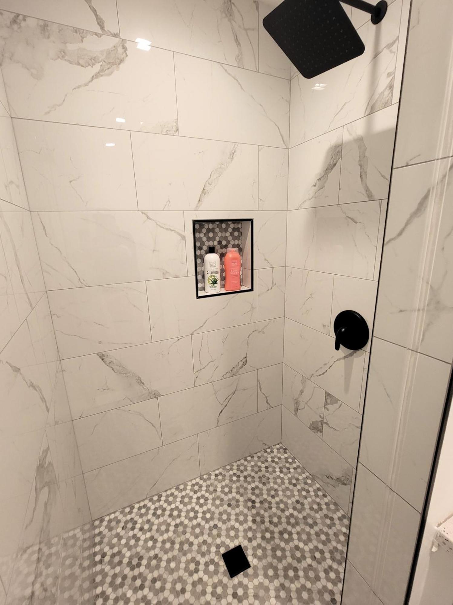 Newly Built Three Bedroom Close To Rodeo Drive Hollywood Downtown And Beaches Close To Attractions